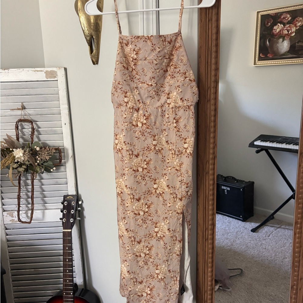 Emerald Sundae Beige Floral Midi Dress